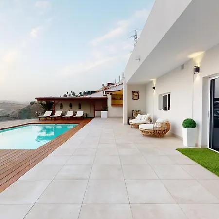 Sunset Paradise Villa *